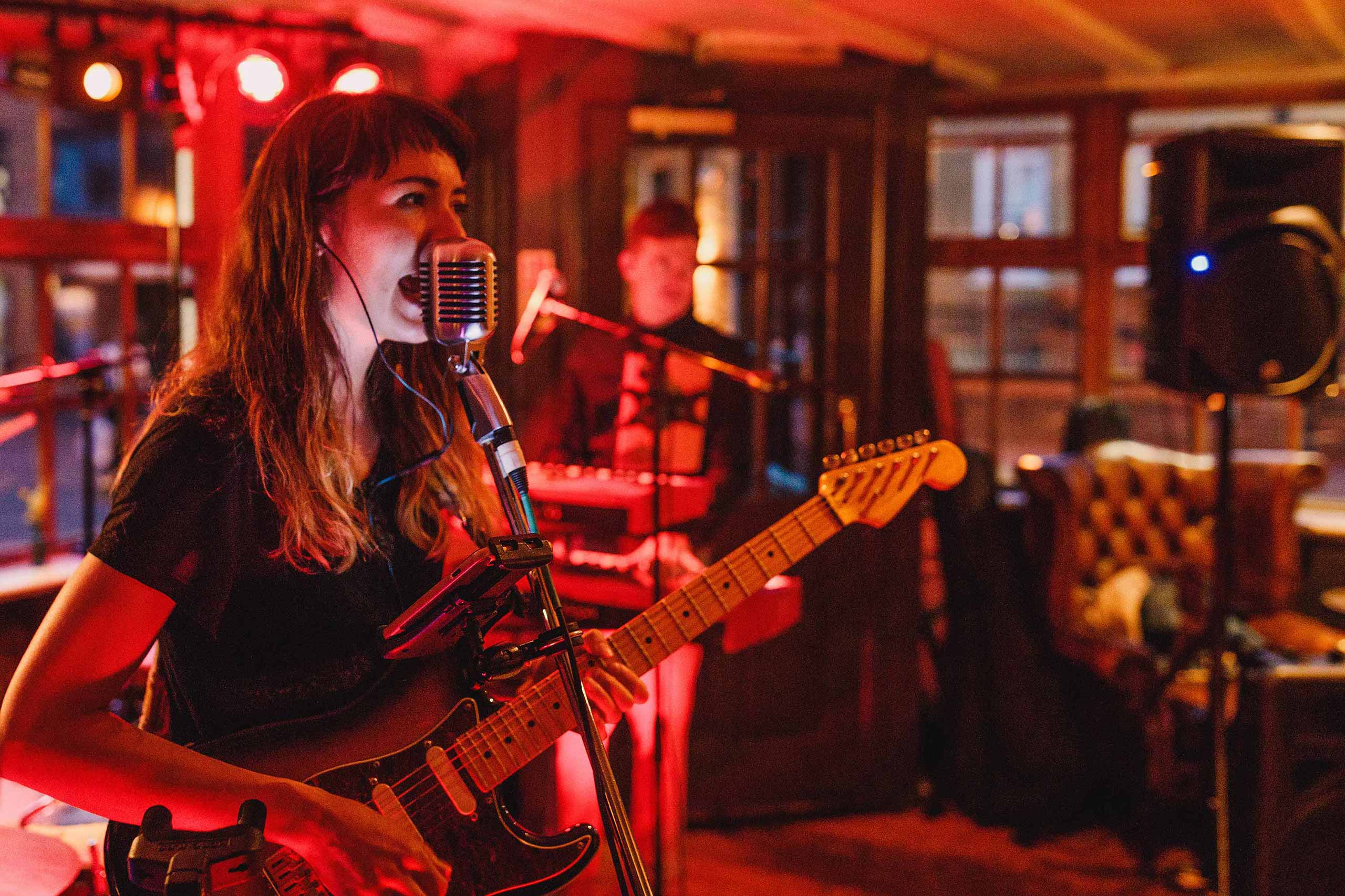 The Sweet and Lowdown performing at a Richmond pub